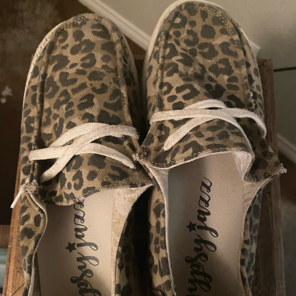 Gypsy jazz loafers